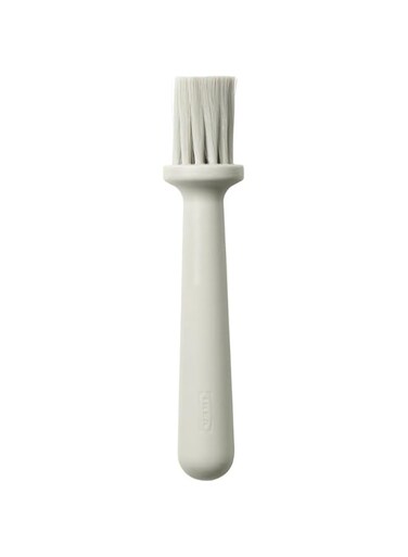 KNP Delightful Pastry Brush - baking brush with nylon bristles to brush both pastries and barbecue food to enhance the taste &ndash; and then clean it in a dishwasher.