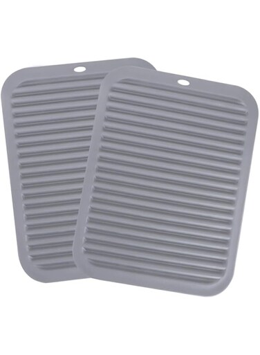 Oasisgalore Durable Hot Plate Mats for Kitchen, Set of 2 Heat-Resistant Silicone Trivets - 23x30cm (Grey)