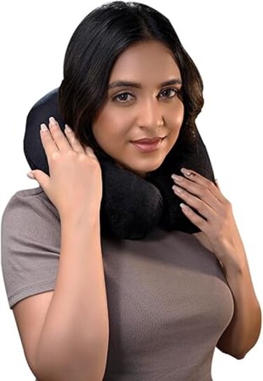Travel Neck Pillow &acirc;&euro;&ldquo; Lightweight Neck Support for Flight, Car &amp; Train &acirc;&euro;&ldquo; Premium Velvet Cover, Black &acirc;&euro;&ldquo; Comfortable Sleep for Men &amp; Women