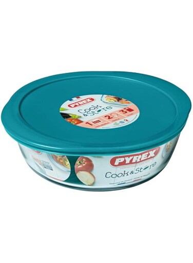 Pyrex Cook &amp; Store Round Roaster with Lid - 2.3L Capacity for Versatile Cooking and Storing