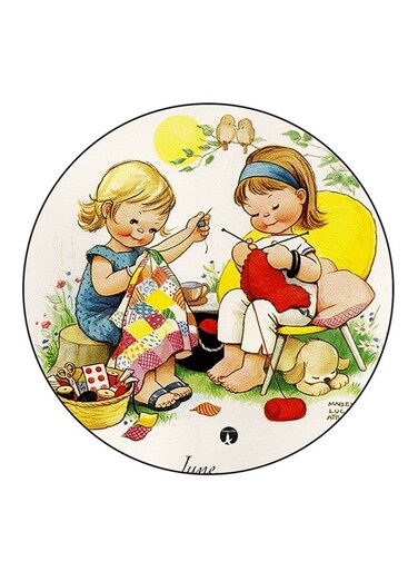 Girls Printed Fridge Magnet Multicolour