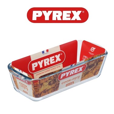 Pyrex Bake&amp;Enjoy 28cm Rectangle Loaf Dish - 1.5L Borosilicate Glass for Perfect Sweet &amp; Savory Baking