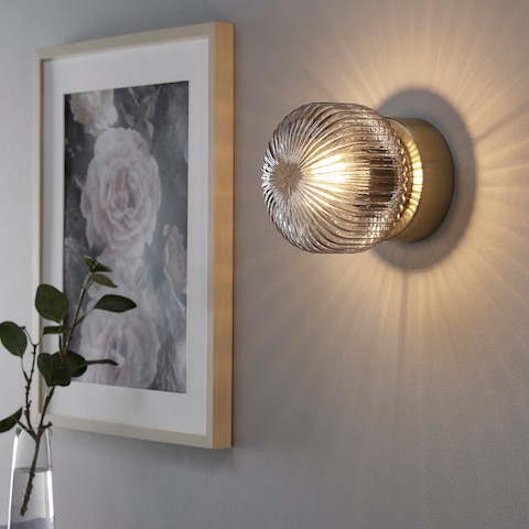 Wall Lamp With Modern Design Wired-In Installation