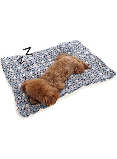 Cozy Cat Calming Blanket   Cute Paw Print Pattern Blanket - Soft &amp; Warm Flannel Pet Blanket Throw for Puppy, Small Dog, Medium Dog &amp; Large