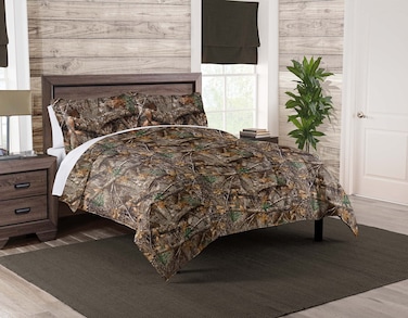 Northwest Realtree Comforter and Sham Set FullQueen Realtree Edge