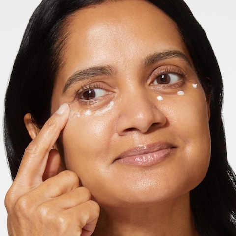LAURA GELLER NEW YORKSpackle Illuminating Hydrating and Brightening Under Eye Primer  Reduces the Appearance of Fine Lines  Lasts All Day  Universal
