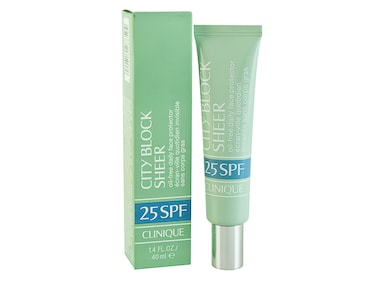 Clinique City Block Sheer Oil Free Daily Face Protector Broad Spectrum SPF 25  Lightweight  Safe For Sensitive Skin