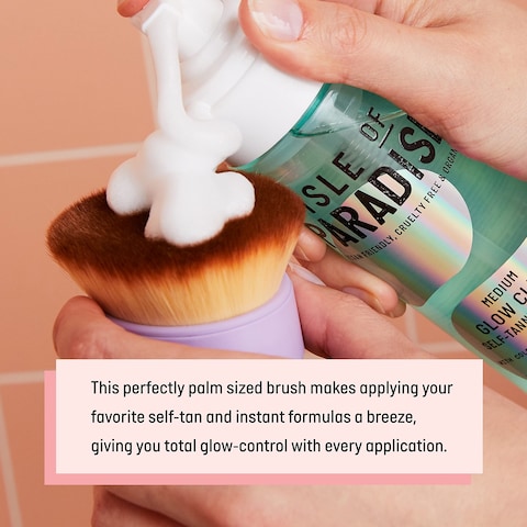 Isle of ParadiseShape and Glow Self Tan Blending Brush  Palm Sized Streak Free Applicator for Face and Body
