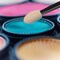 Cuttte120PCS Disposable Dual Sides Eye Shadow Sponge Applicators with Container 244 Length Eyeshadow Brushes Makeup Applicator