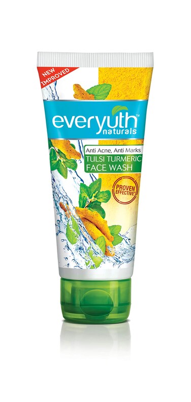 Everyuth Naturals Advanced Clear Beauty Tulsi Turmeric Face Wash 50g