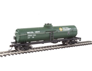 Walthers Trainline HO Scale Model British Columbia Railway Tank Car GreenYellowWhite