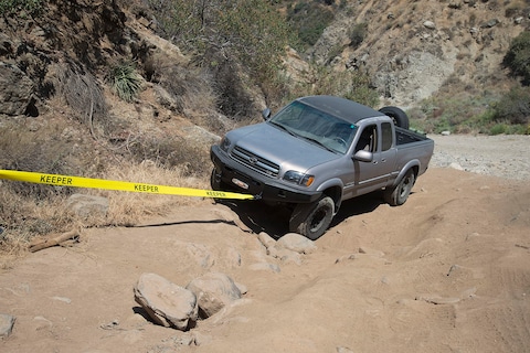 KEEPER  3 x 20 Emergency Vehicle Towing and Recovery Strap  11000 lbs Max Vehicle Weight and 22500 lbs Break Strength