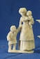 REAPER Townsfolk Mom  Kids 1 Miniature