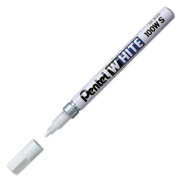 Pentel Permanent Marker White Fine Point 1Pack 100WS