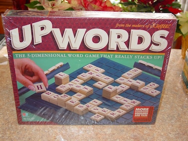 Scrabble Upwords The 3Dimensional Word Game That Really Stacks Up 2002 Edition