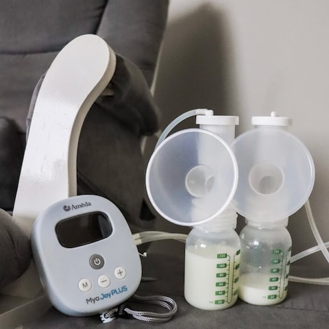 Ameda CustomFit Breast Flanges MediumLarge  Includes 2 305mm Breast Pump Flanges  2 285mm Flange Inserts  Fits HygieniKit and MYA Joy MYA Joy Plus  Pearl Breast Pumps  BPA and DEHP Free