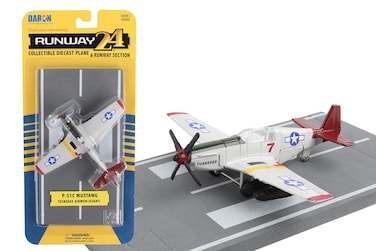 Daron Worldwide Trading Runway24 P51 Tuskegee Airmen Vehicle