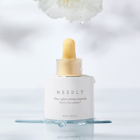 NEEDLY  Vita C Glow Toning Ampoule  Lightweight Brightening Ampoule with Vita C Complex  For Tone Improvement and Moisturizing