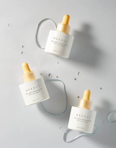 NEEDLY  Vita C Glow Toning Ampoule  Lightweight Brightening Ampoule with Vita C Complex  For Tone Improvement and Moisturizing