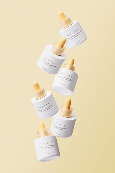 NEEDLY  Vita C Glow Toning Ampoule  Lightweight Brightening Ampoule with Vita C Complex  For Tone Improvement and Moisturizing