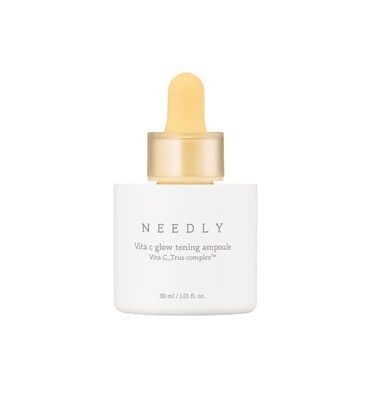 NEEDLY  Vita C Glow Toning Ampoule  Lightweight Brightening Ampoule with Vita C Complex  For Tone Improvement and Moisturizing