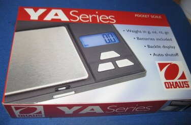 Ohaus  80251912 YA Gold HandHeld Jewelry Scale 500g Capacity and 01g Readability