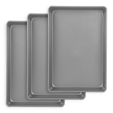 G  S Metal Products Company BakerEze Set of Three Nonstick Sheet Cake Pans 155 x 106 x 09 Gray BE369AZ