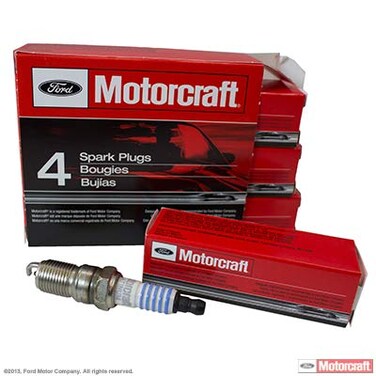 Pack of 8 Genuine Motorcraft Spark Plug SP493 AGSF32PM