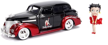 Betty Boop  1939 Chevy Master Deluxe 124 DieCast Vehicle With275Inch DieCast Figure