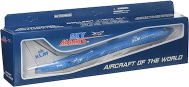 Daron SkyMarks KLM 737800 1130 New Livery Model SKR844