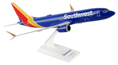 Daron Worldwide Trading Skymarks Southwest 737Max8 1130 WWiFi Dome Model Airplaneunisexchildren