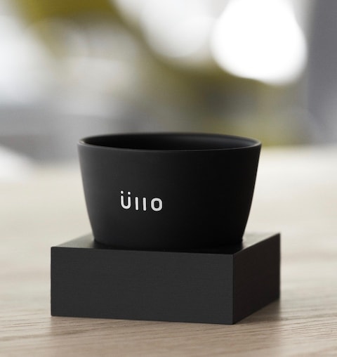 Ullo Wine Purifier with 4 Selective Sulfite Filters Remove Sulfites and Histamines Restore Taste Aerate and Experience the Magic of Ullo purified wine