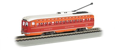 Bachmann Pacific Electric PCC Streetcar with Sparking Trolley Pole