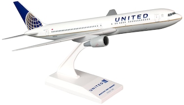 Daron Skymarks United 767300 New Livery Model Kit 1200 Scale