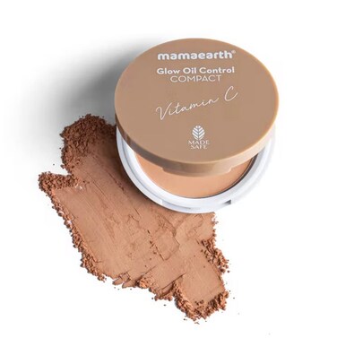 Mamaearth Glow Oil Control Compact Powder SPF 30 with Vitamin C  Turmeric for 2X Instant Glow  9 g Ivory Glow