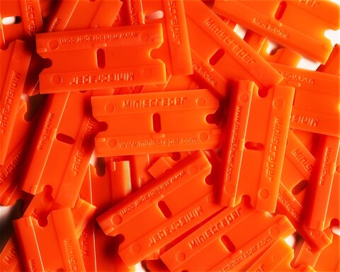 Plastic Razor Scraper Blades Double Edged 1 Pack