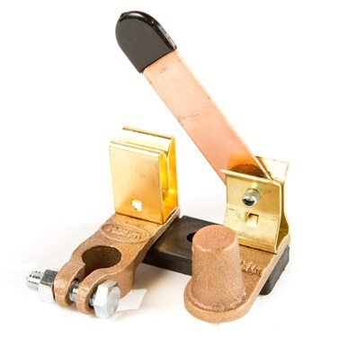 WirthCo Battery Doctor 20138 Battery Disconnect Knife Switch For Top Post Terminal  12V Battery Kill Switch For Negative Post  Perfect For Saving Car Battery  Made In Usa