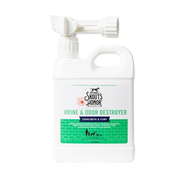 SKOUTS HONOR Pet Urine  Odor Destroyer Concrete  Turf  Professional Strength PlantPowered CrueltyFree Urine Eliminator for Concrete Turf and Outdoor Living Spaces 32 oz