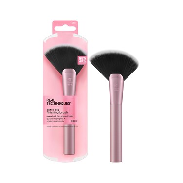 Real Techniques Extra Big Finishing Brush Large Makeup Brush For Powder Bronzer Highlight  Contour XL Oversized Fan Brush For Quick Application CrueltyFree Synthetic Bristles 1 Count