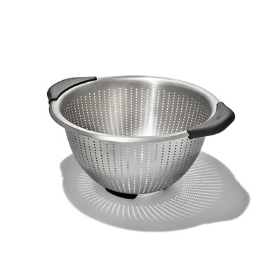 OXO Good Grips Stainless Steel 5 qt 47 L Colander