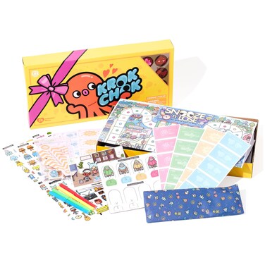 TOCA LIFE Secret Crumpet Restaurant DIY Activity Kit Mystery Box with Exclusive Collectible Kids Toys  Games for Ages 6 and up