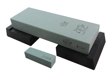 Suehiro Debado LD-21 Coarse sharpening stone: #180 with Rubber stand, 8.11 x 2.87 x 1.14 