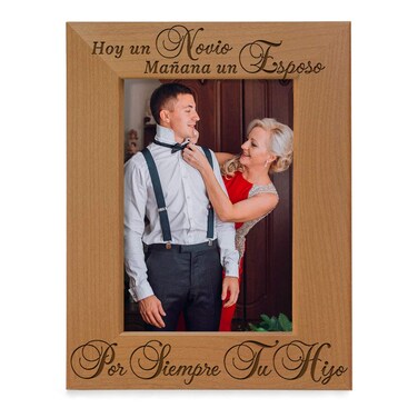KATE POSH-Mother of The Groom Spanish Gifts, Father of The Groom Spanish Gifts - Hoy un Novio, Spanish Wedding (Boda) Day Gifts for Mom &amp; Dad, Engraved Natural Wood Picture Frame (5x7-Vertical)