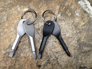 EKLOEN Outdoor Multifunctional Pocket Mini Tool Screwdriver with Keychain (2 Piece Black and 2 Piece Silver)