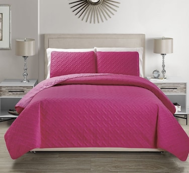 Embossed Pink Reversible Bedspread/Quilt Set Cal King