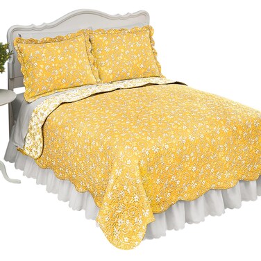 Collections Etc Reversible Floral Quilt with Scalloped Edges and Two-Tone Design, Yellow, King
