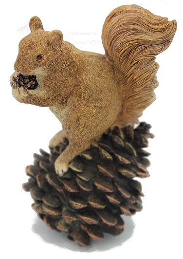 C&amp;F Garden Decor Outdoor Polyresin Squirrel On Pinecone Statue G119 6"H