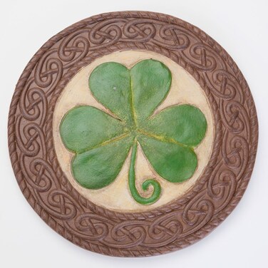 Bits and Pieces - Shamrock Garden Stone - Give The Gift of Luck - Hand Painted Outdoor Garden D&eacute;cor with Intricate Celtic Knotted Border