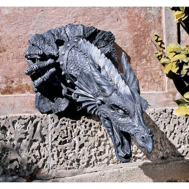 Design Toscano Sir Gawain's Dragon Sculpture