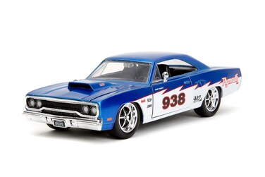 Big Time Muscle 1:24 1970 Plymouth Roadrunner Die-Cast Car, Toys for Kids and Adults(Candy Blue/White)